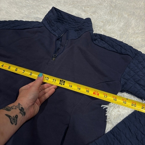 Columbia blue Quilted Sleeve zip Neck Pullover Sweater Woman’s size XS - Picture 3 of 12